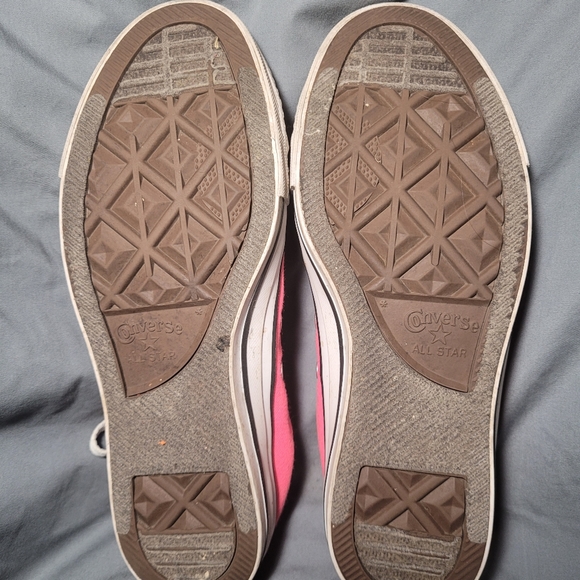 Converse - Picture 4 of 4